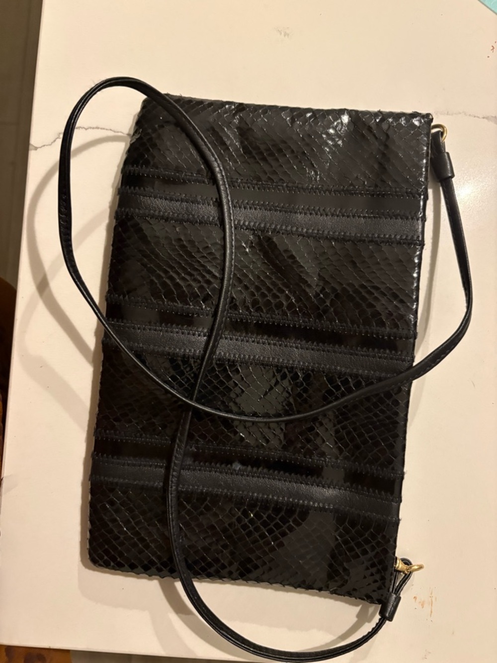 Clements Black Quilted Leather Crossbody/Handbag eel skin or snake I can’t tell